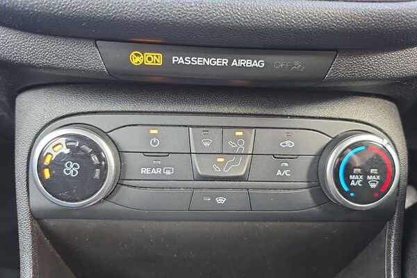 Used Ford Fiesta 2018 for sale - 76113640: Photo 15