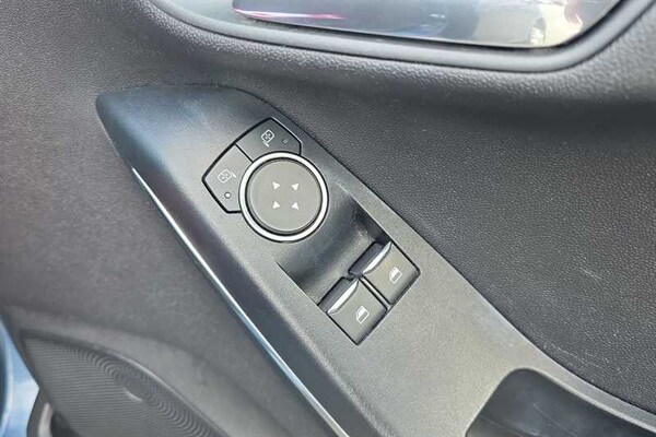 Used Ford Fiesta 2018 for sale - 76113640: Photo 16