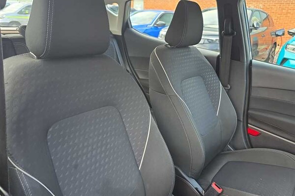 Used Ford Fiesta 2018 for sale - 76113640: Photo 23