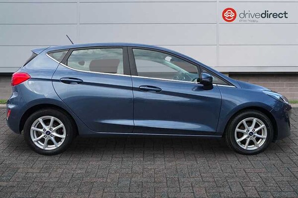 Used Ford Fiesta 2018 for sale - 76113640: Photo 2