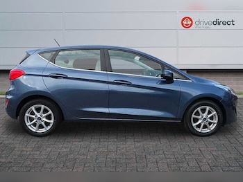 Used Ford Fiesta 2018 for sale - 76113640: Photo 2