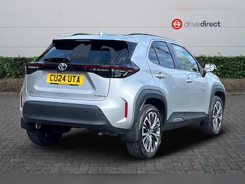 Used Toyota Yaris Cross 2024 for sale - 76503536: Photo