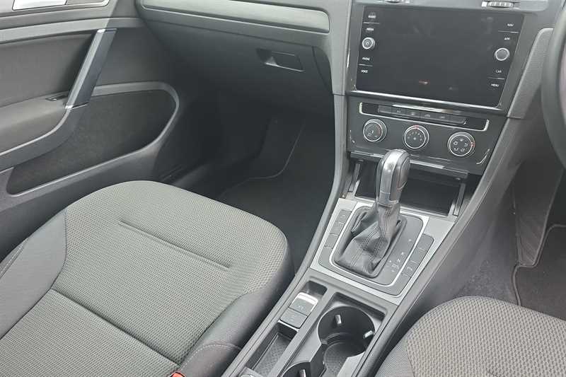 Used Volkswagen Golf 2018 for sale - 77402777: Photo 14