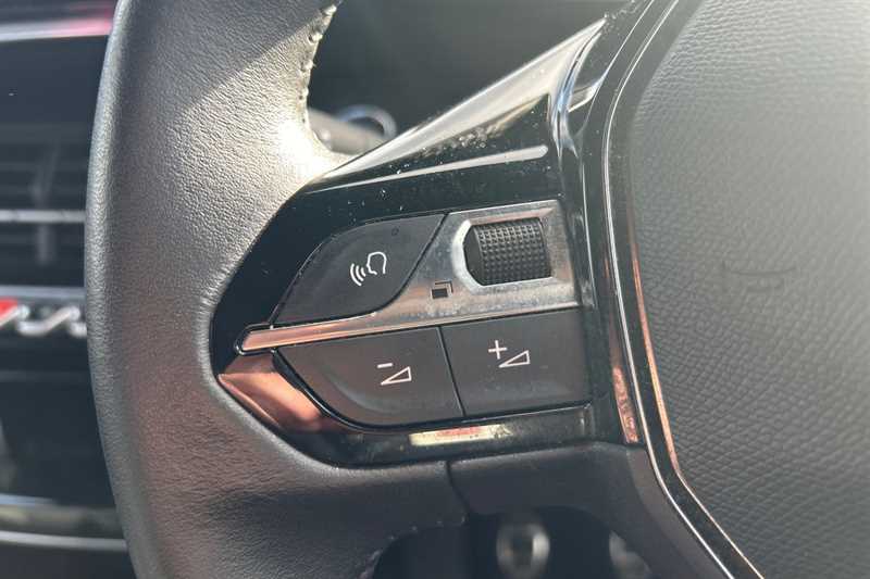 Used Peugeot 2008 2023 for sale - 78216560: Photo 21