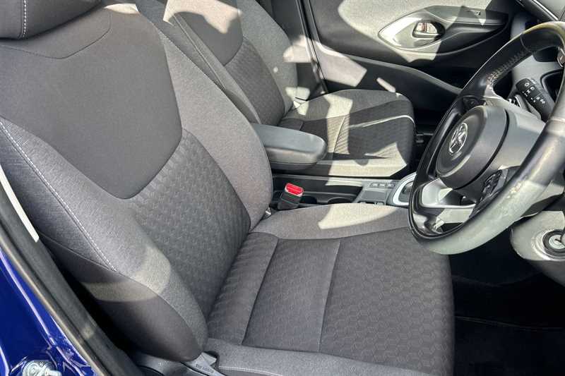 Used Toyota Yaris 2023 for sale - 77800359: Photo 23