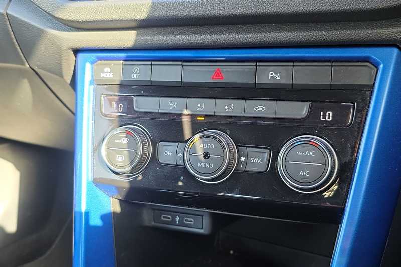 Used Volkswagen T-Roc 2021 for sale - 77334820: Photo 15