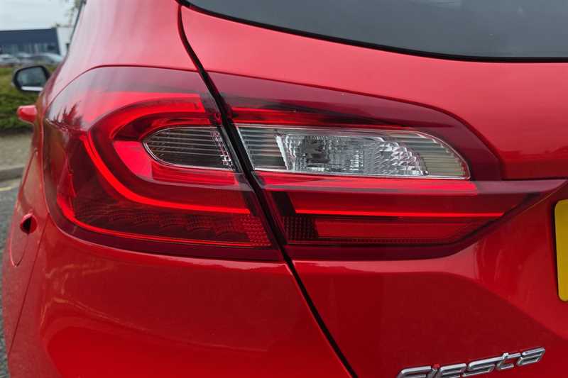 Used Ford Fiesta 2018 for sale - 76448020: Photo 31