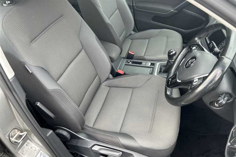 Used Volkswagen Golf 2017 for sale - 78175385: Photo 23