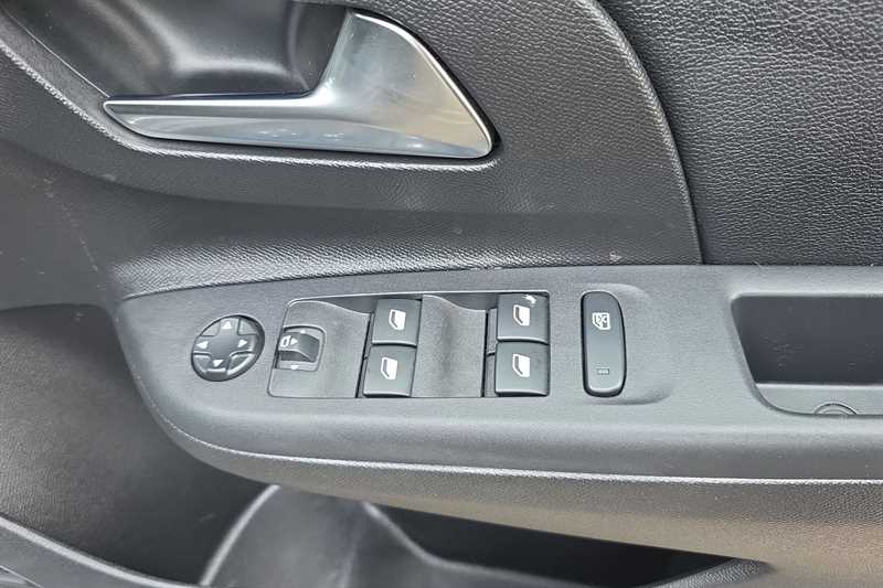 Used Vauxhall Corsa 2024 for sale - 76463081: Photo 16