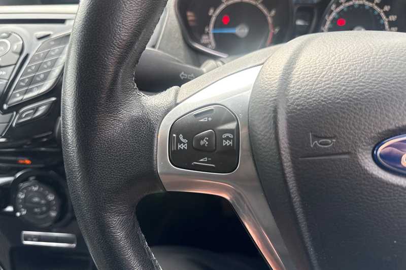 Used Ford Fiesta 2015 for sale - 78208387: Photo 21