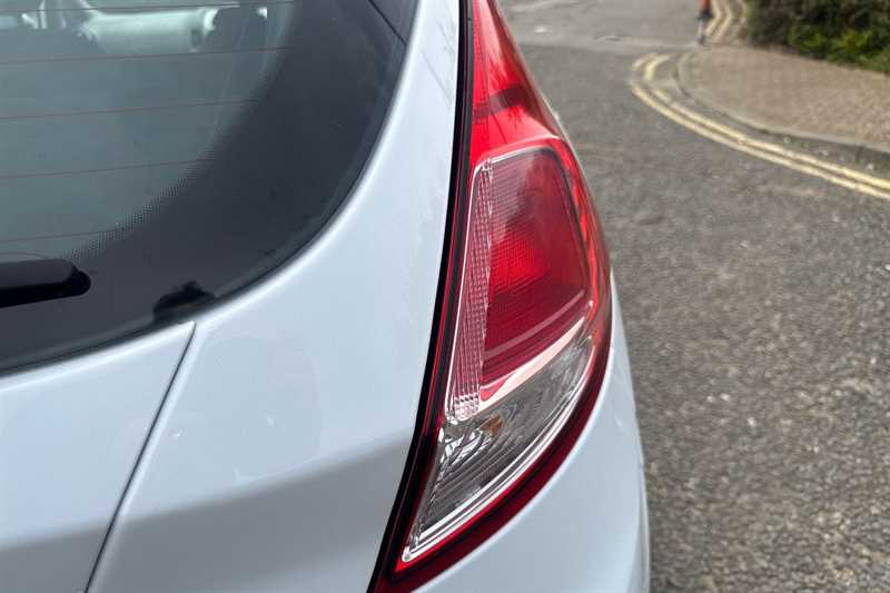 Used Ford Fiesta 2015 for sale - 78208387: Photo 32