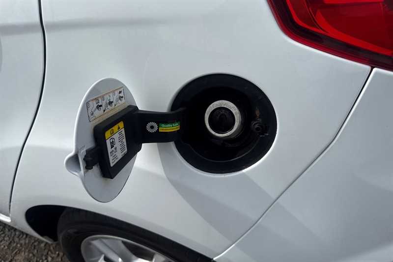 Used Ford Fiesta 2015 for sale - 78208387: Photo 43