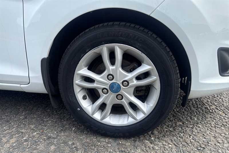 Used Ford Fiesta 2015 for sale - 78208387: Photo 9