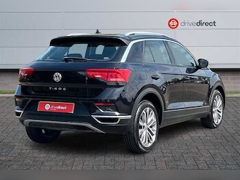 Used Volkswagen T-Roc 2018 for sale - 78418943: Photo