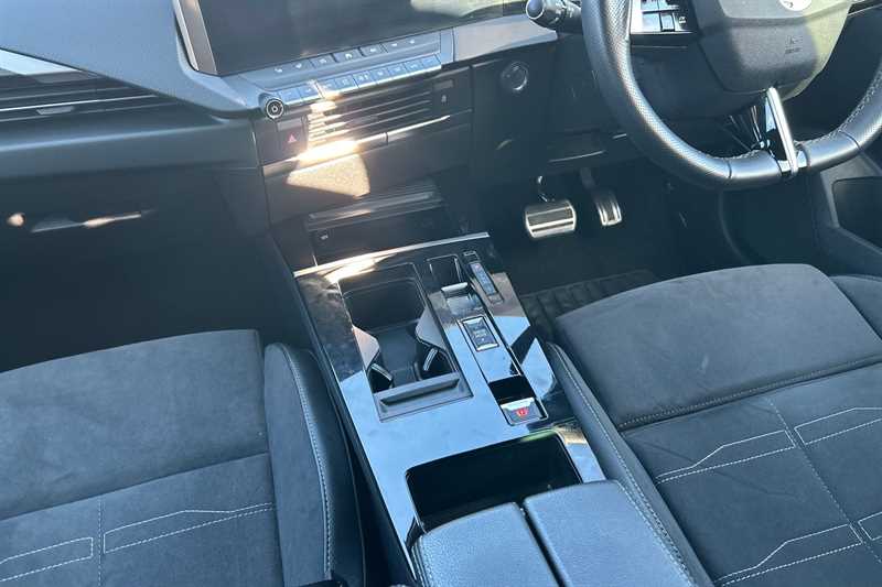 Used Vauxhall Astra 2024 for sale - 77788164: Photo 14