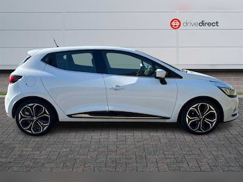 Used Renault Clio 2017 for sale - 79603857: Photo