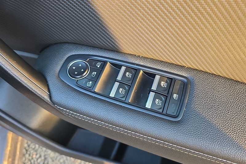 Used Renault Captur 2023 for sale - 76877273: Photo 16