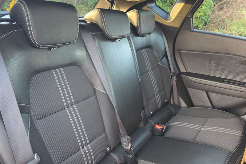 Used Renault Captur 2023 for sale - 76877273: Photo 24