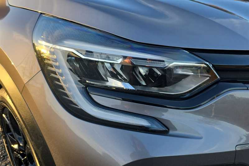 Used Renault Captur 2023 for sale - 76877273: Photo 28