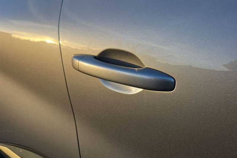 Used Renault Captur 2023 for sale - 76877273: Photo 33