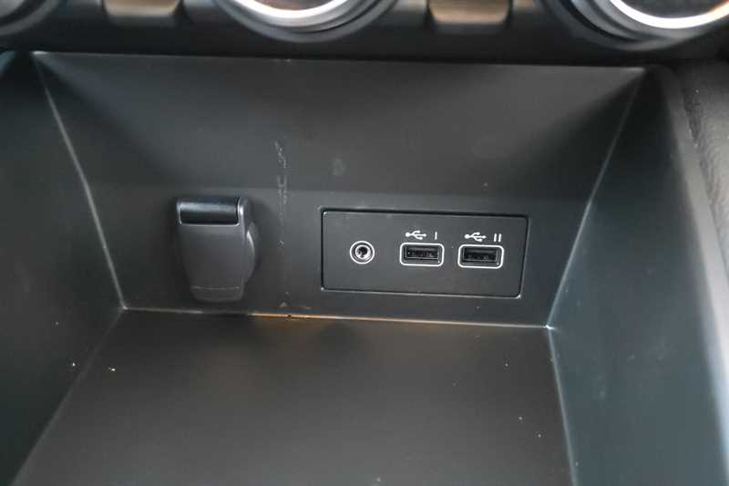 Used Renault Captur 2023 for sale - 76877273: Photo 40