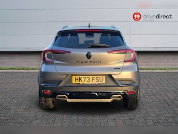 Used Renault Captur 2023 for sale - 76877273: Photo