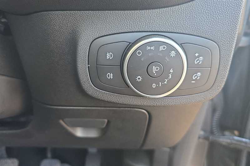 Used Ford Fiesta 2018 for sale - 76955912: Photo 37