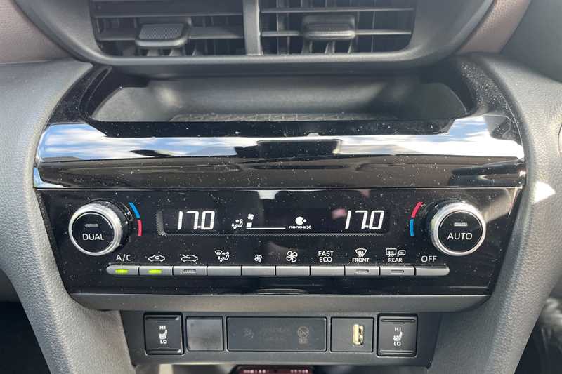 Used Toyota Yaris Cross 2024 for sale - 76876948: Photo 15