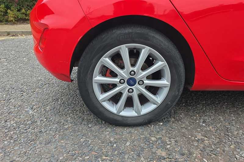 Used Ford Fiesta 2018 for sale - 76516393: Photo 11