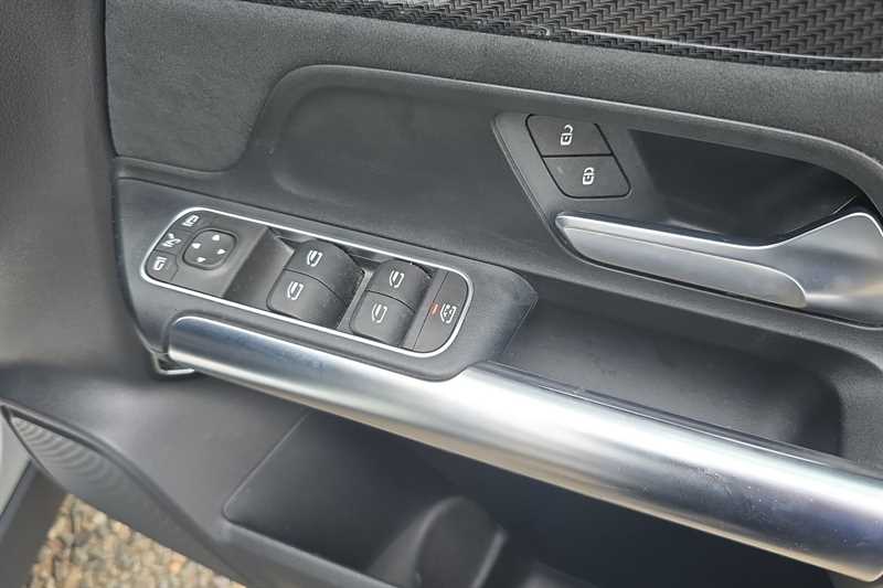 Used Mercedes-Benz GLA 2021 for sale - 76530723: Photo 16