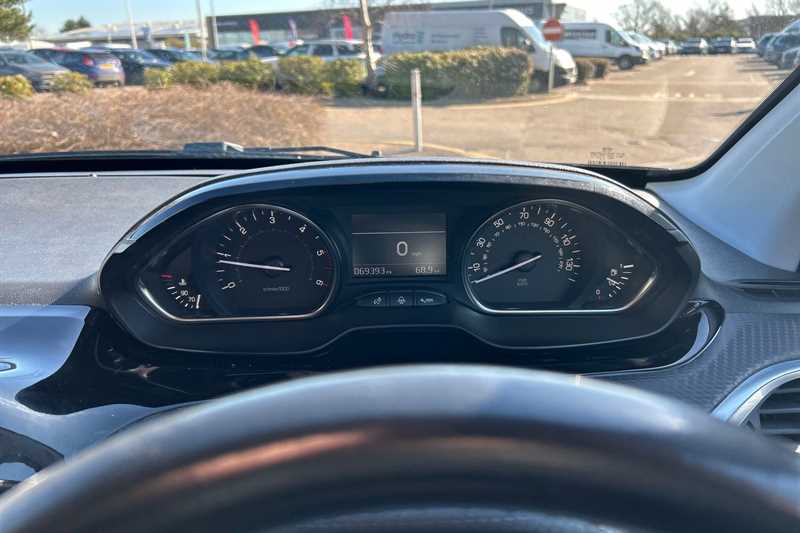 Used Peugeot 2008 2017 for sale - 78051236: Photo 20