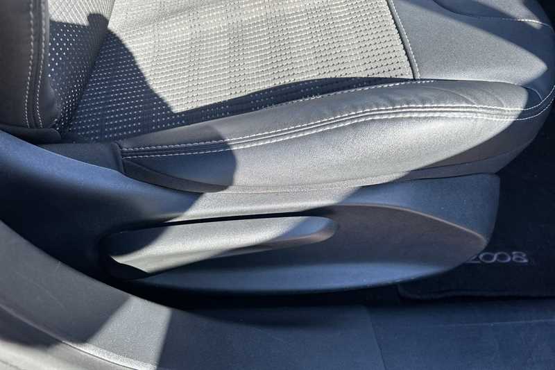 Used Peugeot 2008 2017 for sale - 78051236: Photo 26