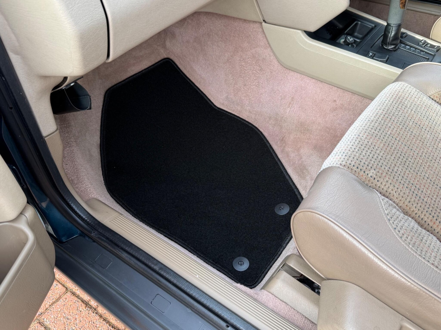 Used Volvo 850 1993 for sale - 77982724: Photo 33