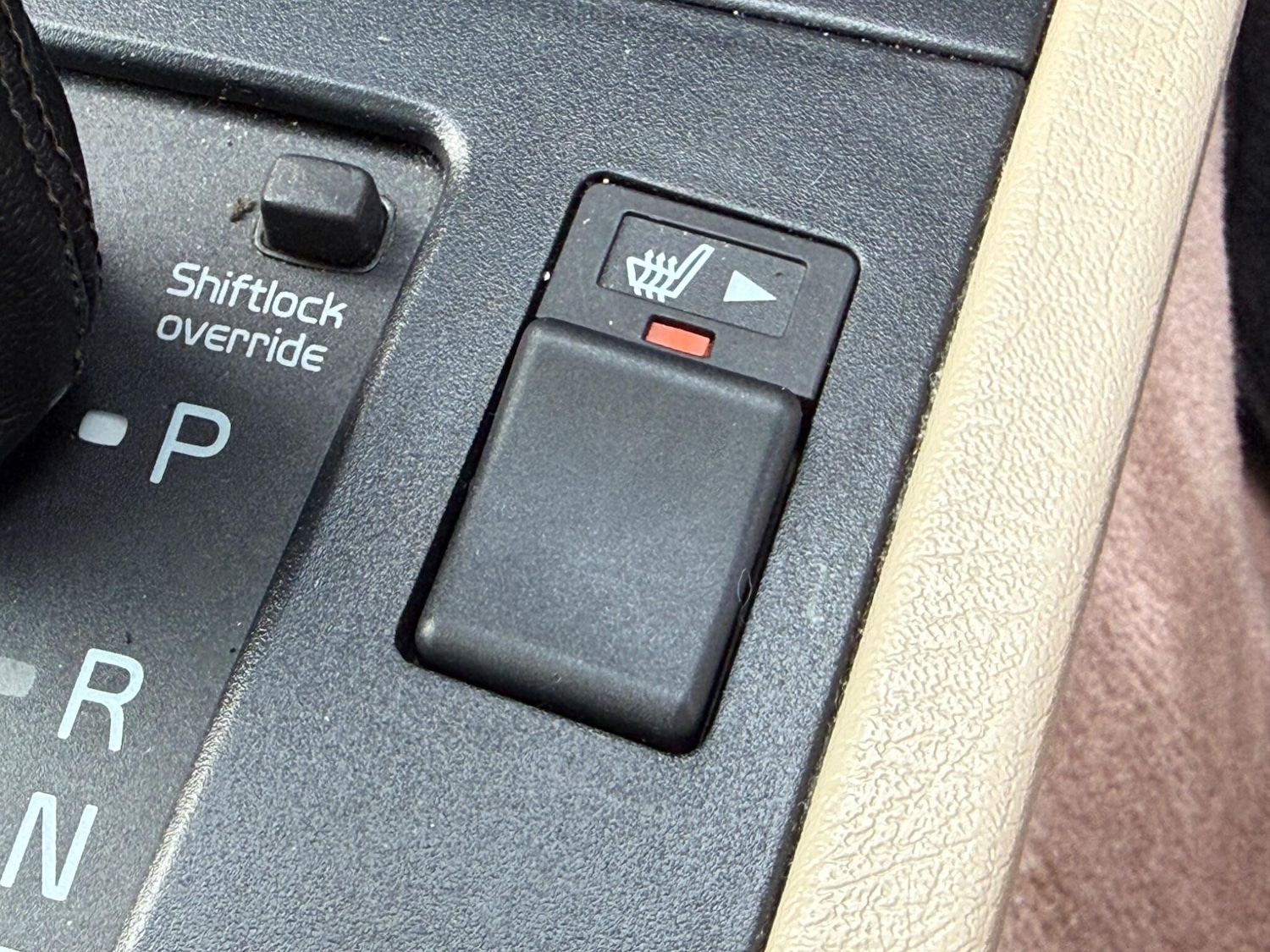 Used Volvo 850 1993 for sale - 77982724: Photo 56