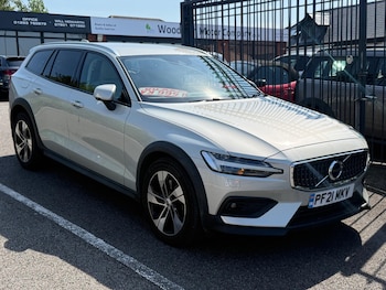 Used Volvo V60 2021 for sale - 79495988: Photo