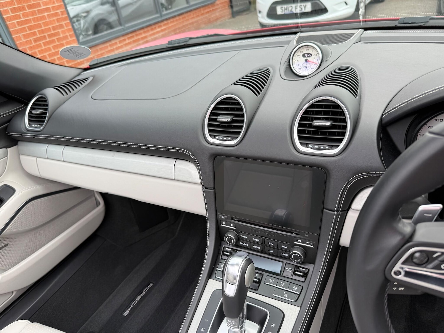 Used Porsche Boxster 2022 for sale - 77177800: Photo 41