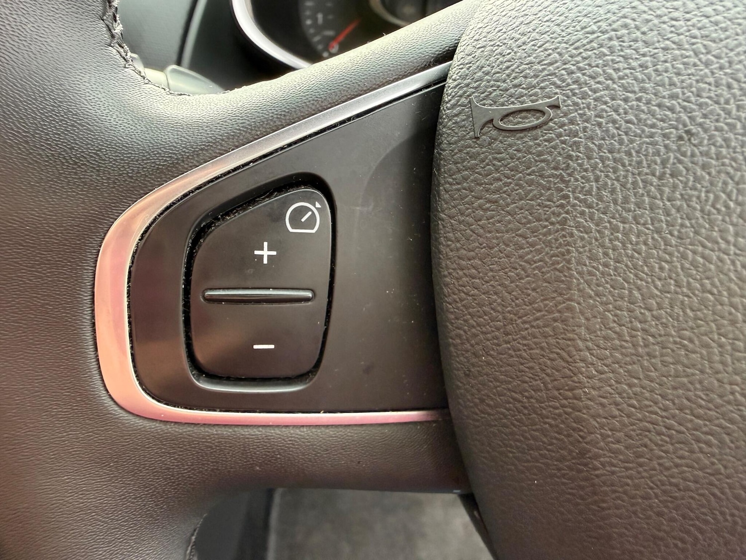 Used Renault Clio 2025 for sale - 77177803: Photo 35