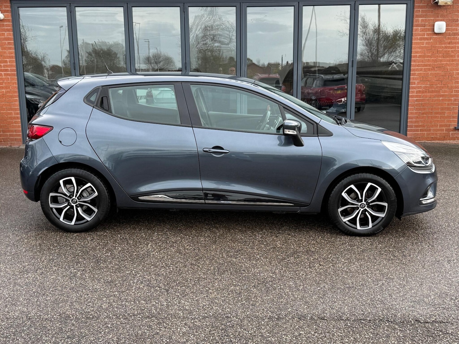 Used Renault Clio 2025 for sale - 77177803: Photo 8