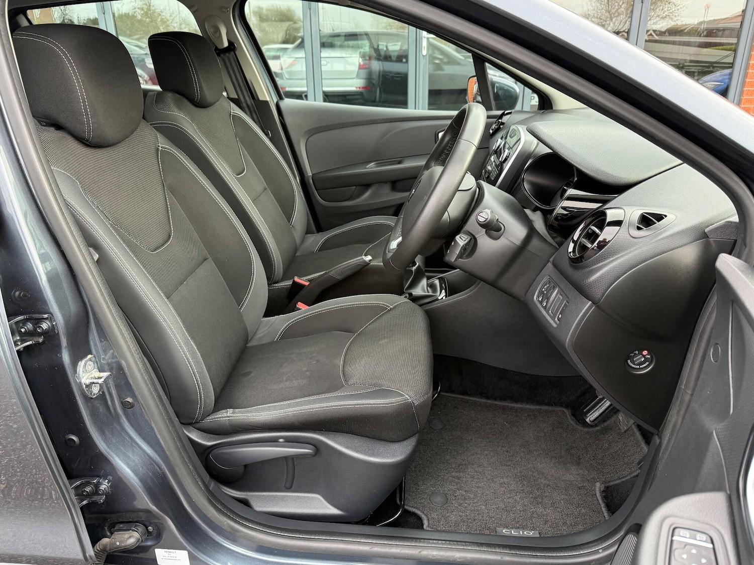 Used Renault Clio 2025 for sale - 77177803: Photo 9