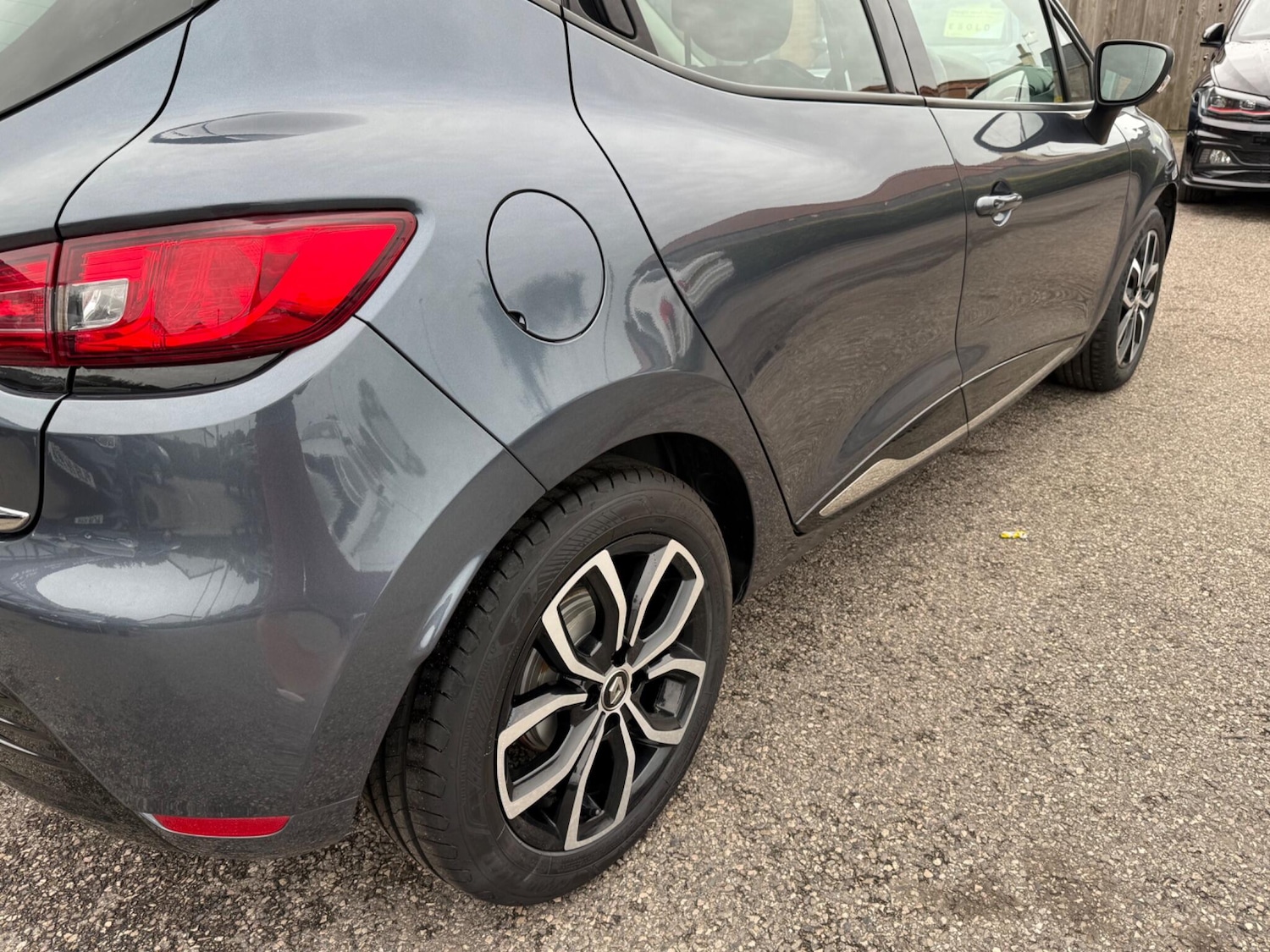 Used Renault Clio for sale - 77924993: Photo 26