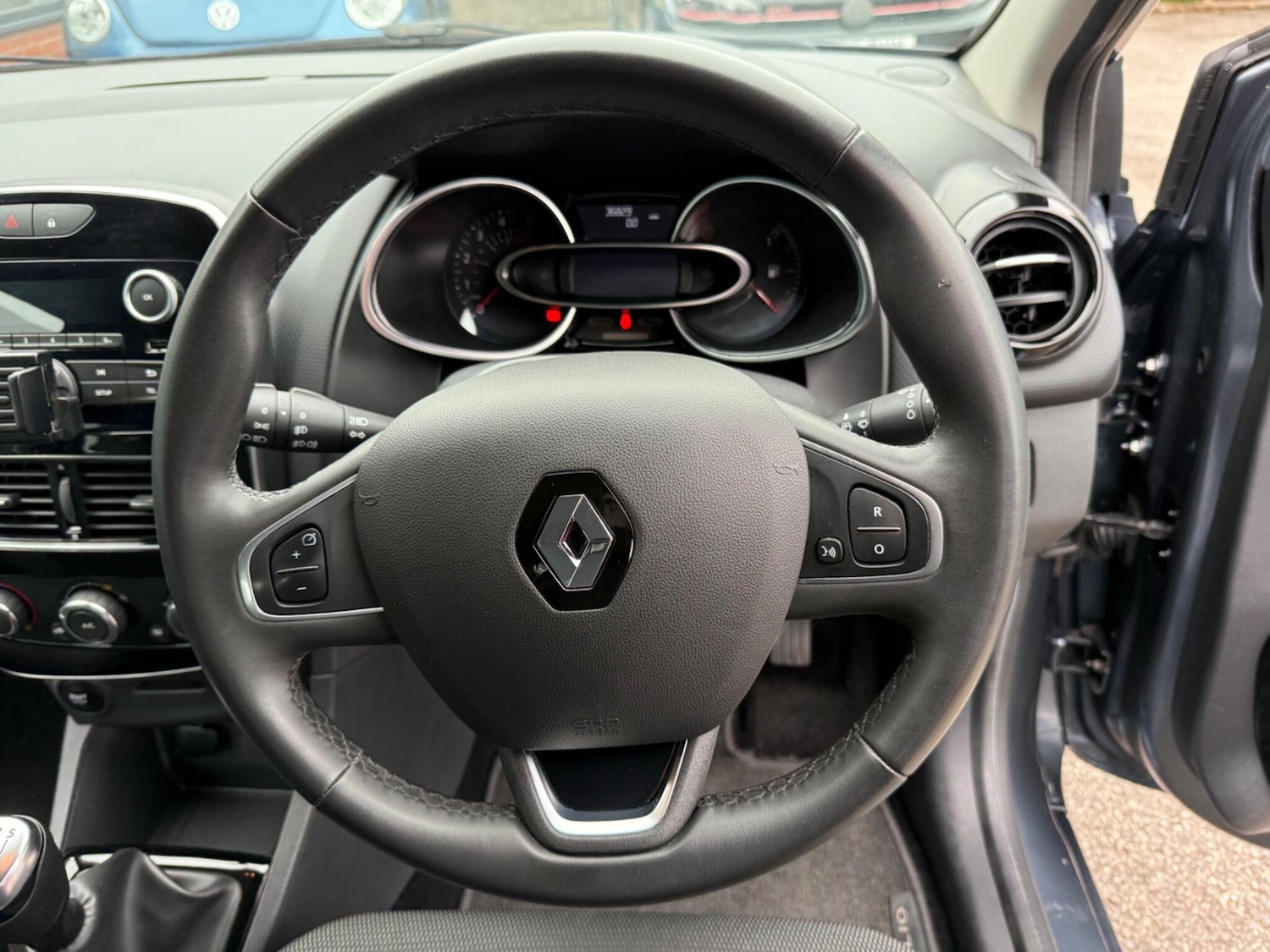 Used Renault Clio for sale - 77924993: Photo 29