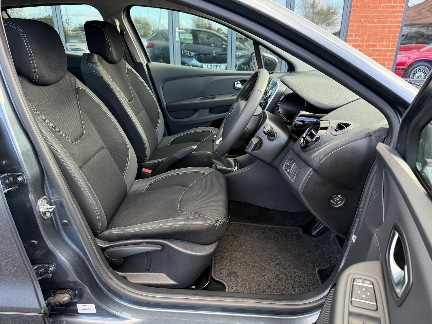 Used Renault Clio 2025 for sale - 77177797: Photo 9