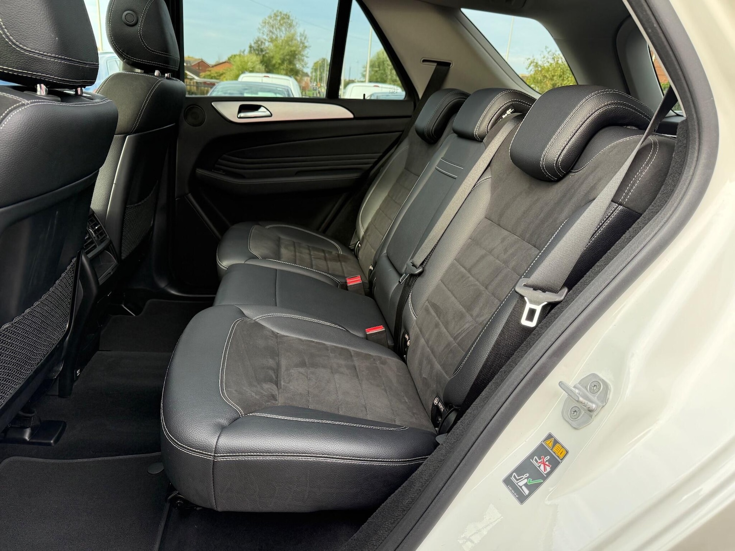 Used Mercedes-Benz M-Class 2015 for sale - 76137387: Photo 12