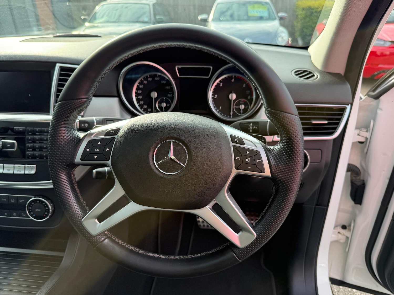 Used Mercedes-Benz M-Class 2015 for sale - 76137387: Photo 41