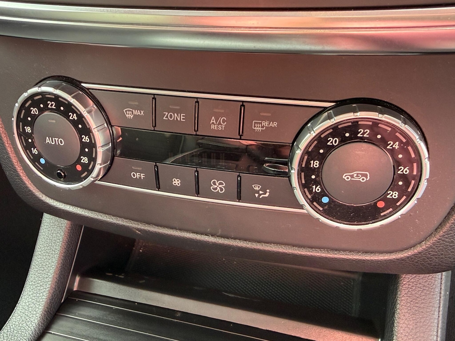 Used Mercedes-Benz M-Class 2015 for sale - 76137387: Photo 45