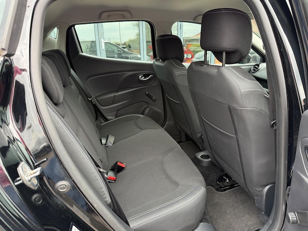 Used Renault Clio for sale - 76158682: Photo 11