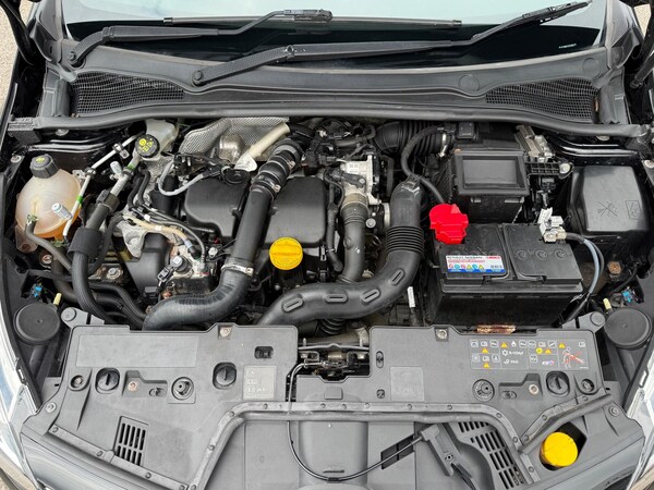 Used Renault Clio for sale - 76158682: Photo 15