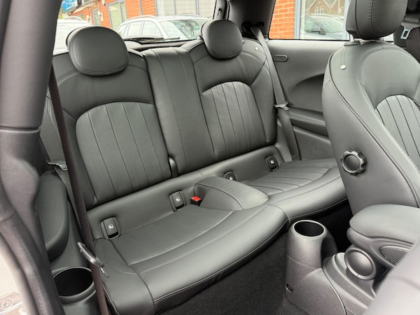 Used MINI Electric Hatch 2021 for sale - 75634210: Photo 11
