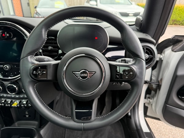 Used MINI Electric Hatch 2021 for sale - 75634210: Photo 28