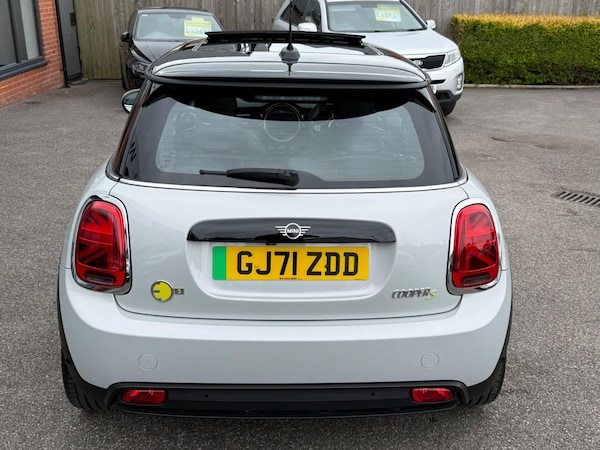 Used MINI Electric Hatch 2021 for sale - 75634210: Photo 6
